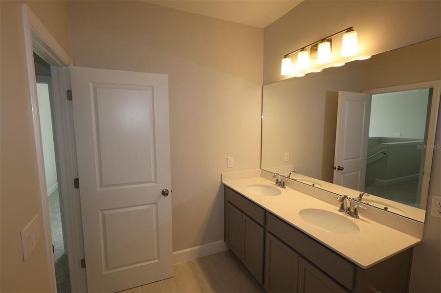 Furnished interior view inside a new home in Bay Lake Farms, St. Cloud (Image 15).