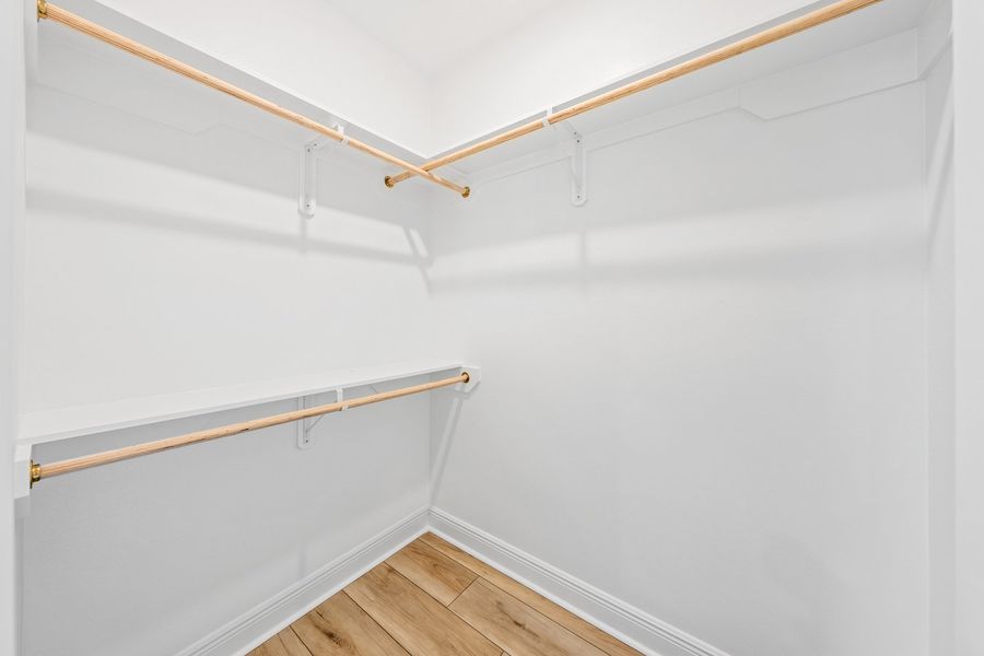 Spacious, unfurnished interior of a new home in Young Oaks, Crestview (Image 19).