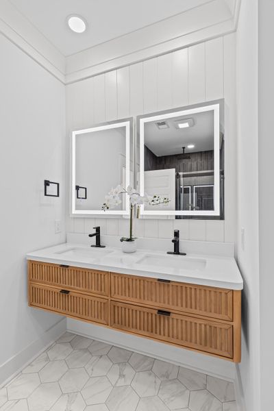 Image 39 of a home in .