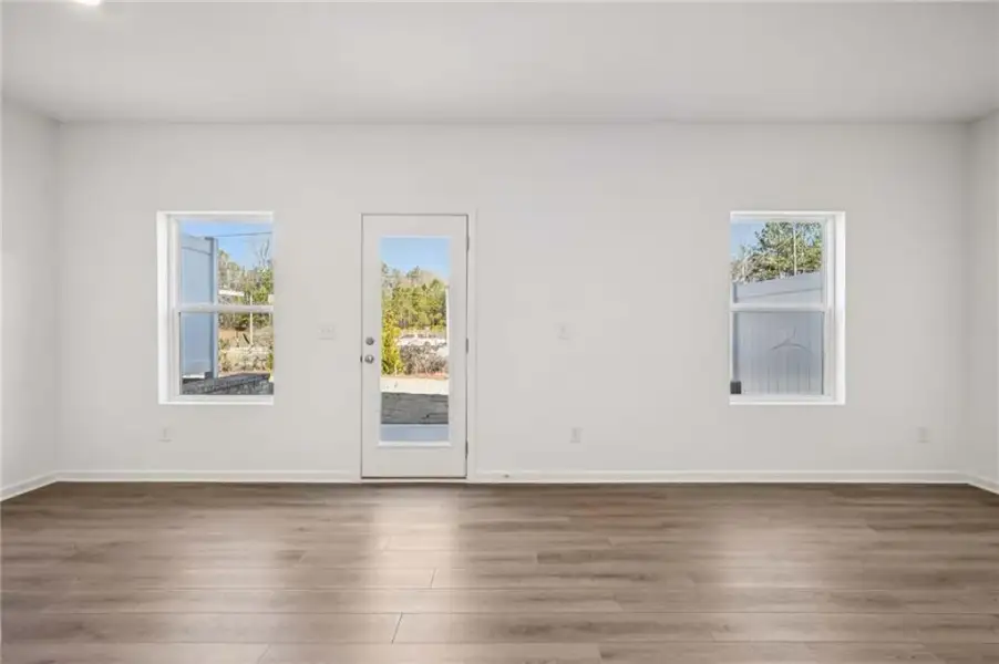 Spacious, unfurnished interior of a new home in Langston Reserve, Cartersville (Image 13).