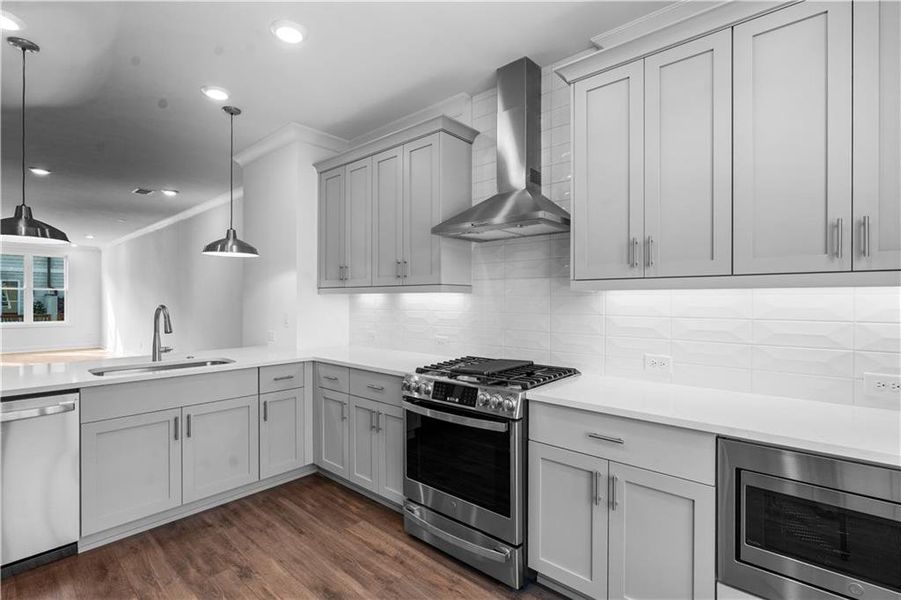 Furnished interior view inside a new home in Evanshire Townhomes, Duluth (Image 6). Furnished interior view inside a new home in Evanshire Townhomes, Duluth (Image 6).