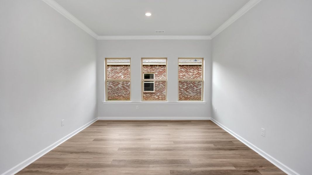 Representative unfurnished interior of a home built from the Kathryn by D.R. Horton in Riverwood Gardens, Oakland (Image 15).
