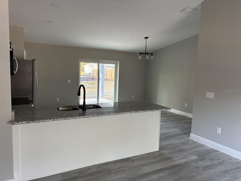 Spacious, unfurnished interior of a new home in , Citrus Springs (Image 12).