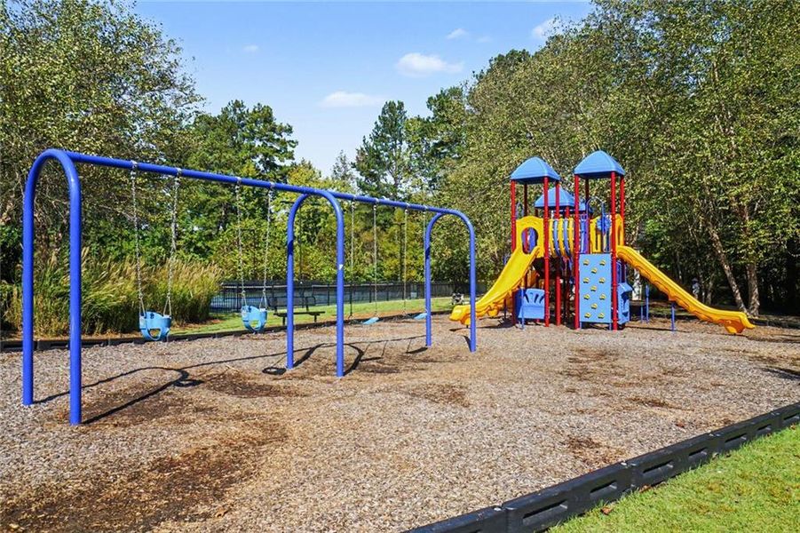Community amenities in Hamptons at Riverwood South, Dallas (Image 28).