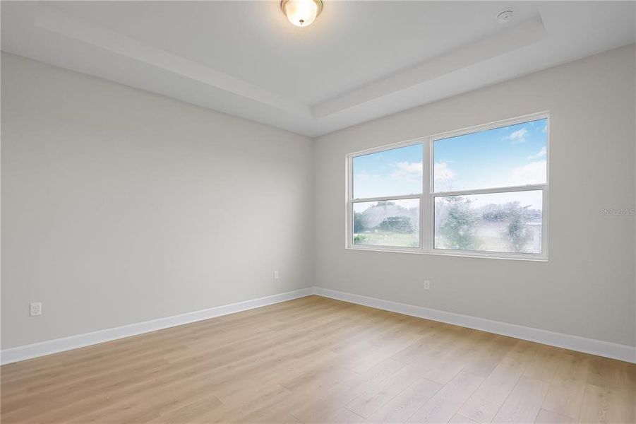 Spacious, unfurnished interior of a new home in Cresswind at Hammock Oaks, Lady Lake (Image 35).