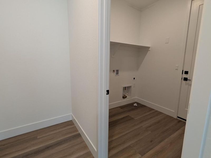 Spacious, unfurnished interior of a new home in South Ranch Western Collection, Prescott (Image 12).