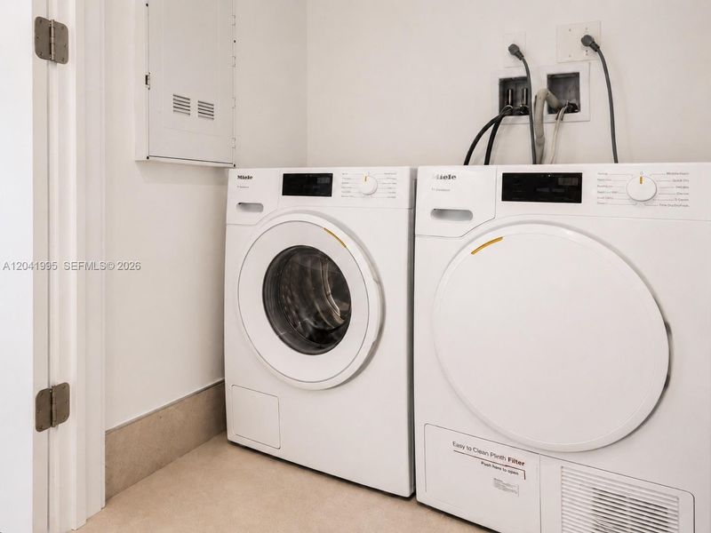 Photo 19