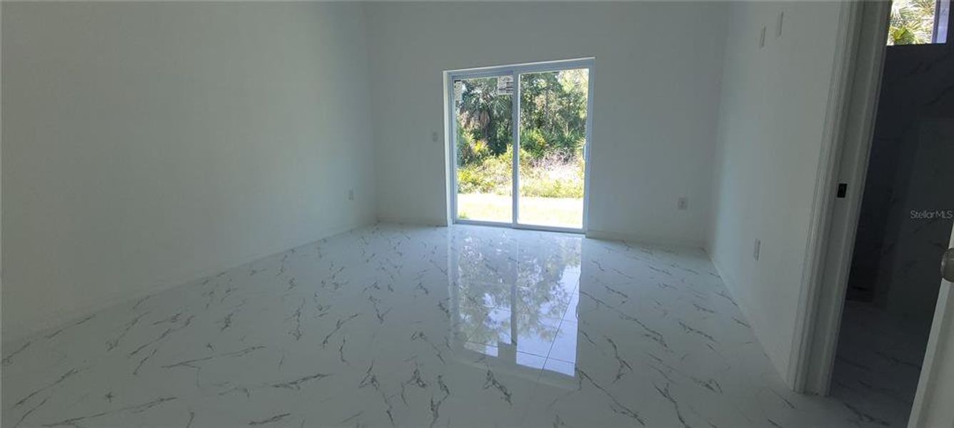 Spacious, unfurnished interior of a new home in , Punta Gorda (Image 16). Spacious, unfurnished interior of a new home in , Punta Gorda (Image 16).