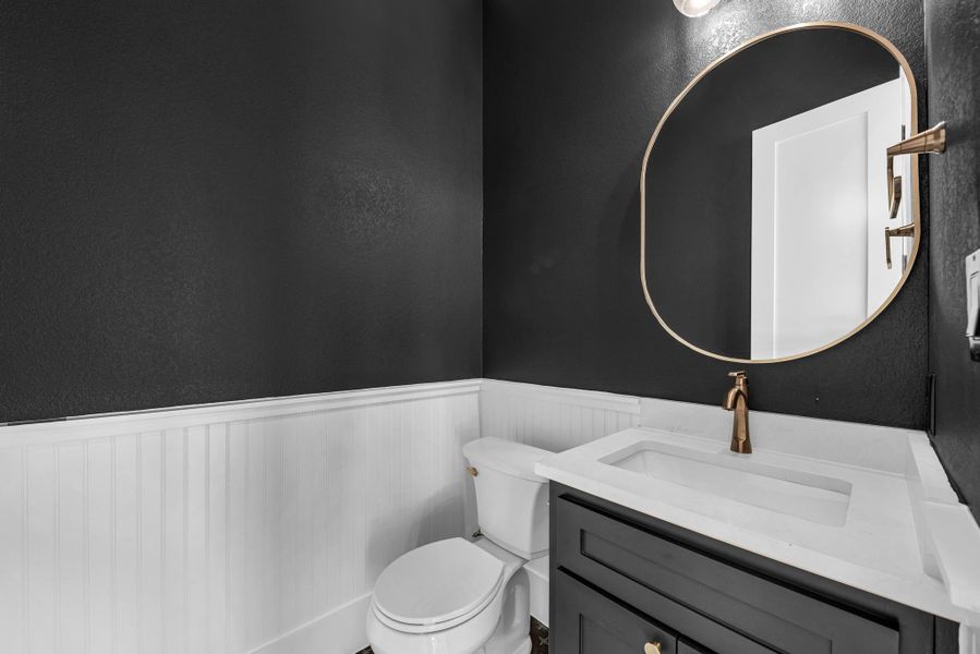 Furnished interior view inside a new home in , Horseshoe Bay (Image 14).