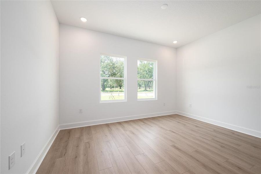 Spacious, unfurnished interior of a new home in , Sanford (Image 26).