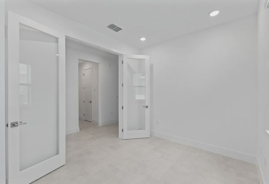 Valletta Den - 16 of 26