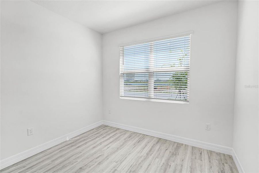 Spacious, unfurnished interior of a new home in , Lakeland (Image 10).