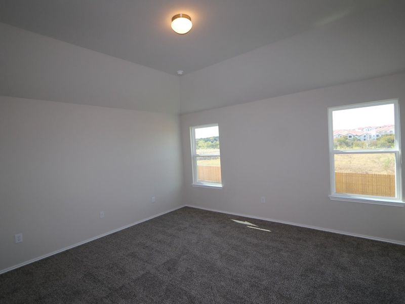 Spacious, unfurnished interior of a new home in Cascades at Onion Creek, Austin (Image 9).