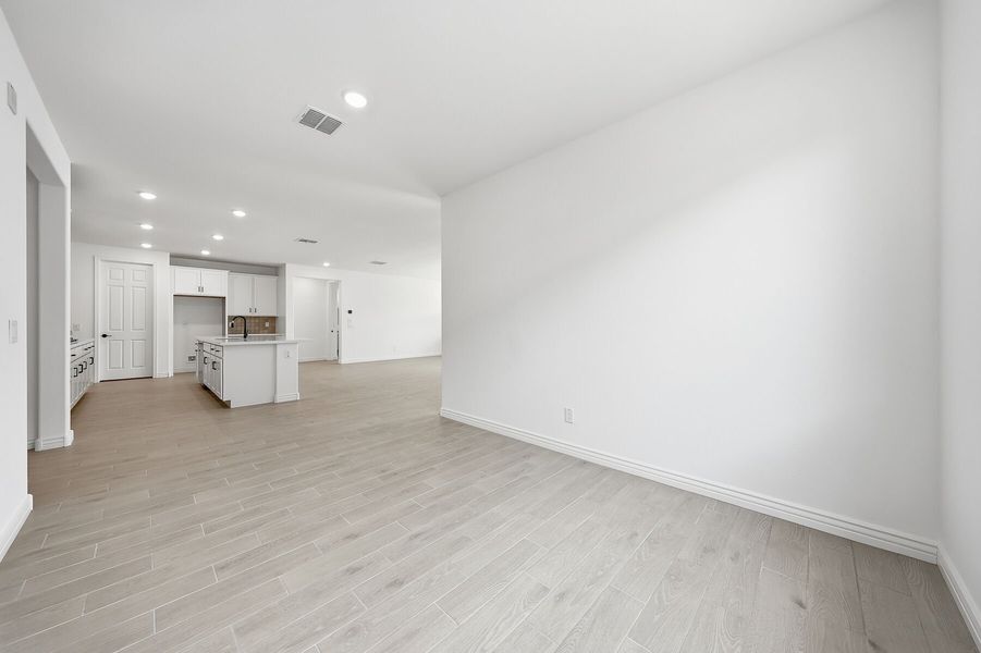 Spacious, unfurnished interior of a new home in Miravida, Surprise (Image 7).