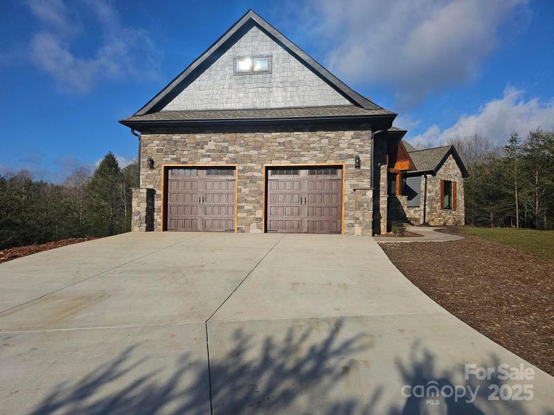 Front exterior of a new home in , Morganton, NC, highlighting curb appeal (Image 15). Front exterior of a new home in , Morganton, NC, highlighting curb appeal (Image 15).