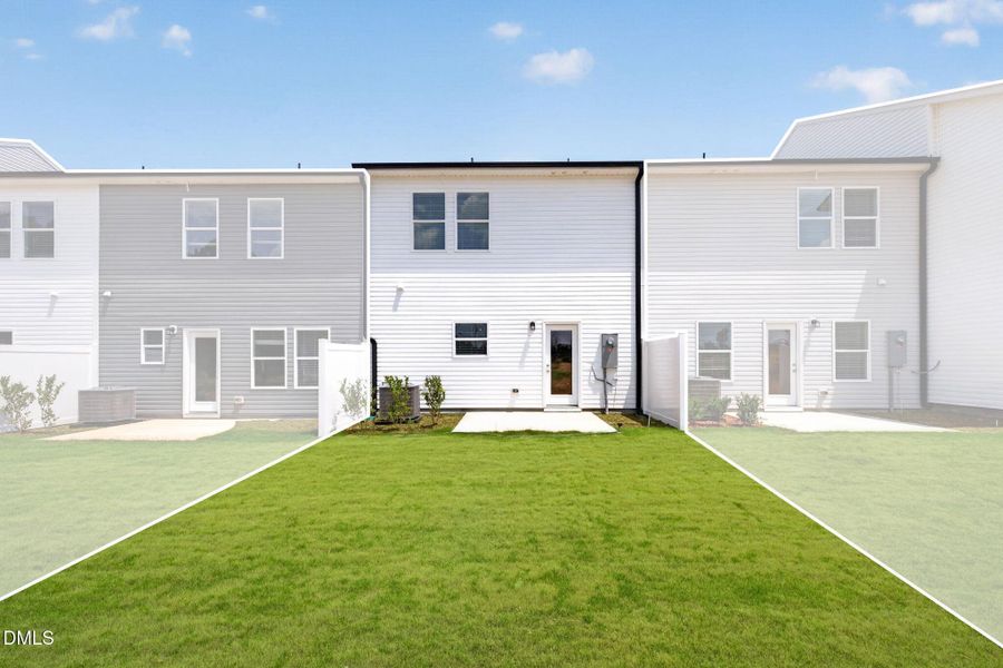 33-web-or-mls-IMG_1321-Townhome Spotligh