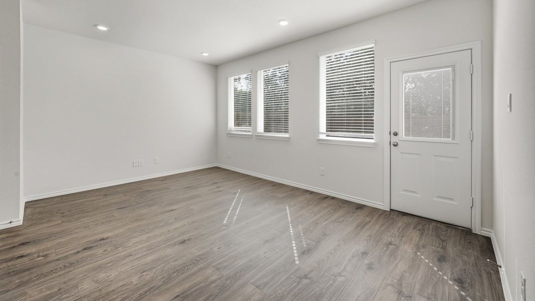 Spacious, unfurnished interior of a new home in Arbor Trails South, Princeton (Image 5). Spacious, unfurnished interior of a new home in Arbor Trails South, Princeton (Image 5).