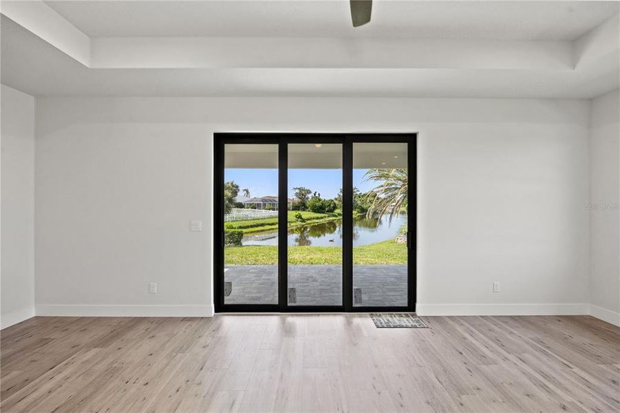 Spacious, unfurnished interior of a new home in , Rotonda West (Image 11).