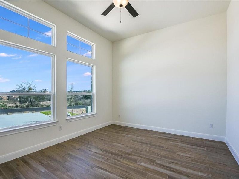Spacious, unfurnished interior of a new home in , Horseshoe Bay (Image 24).