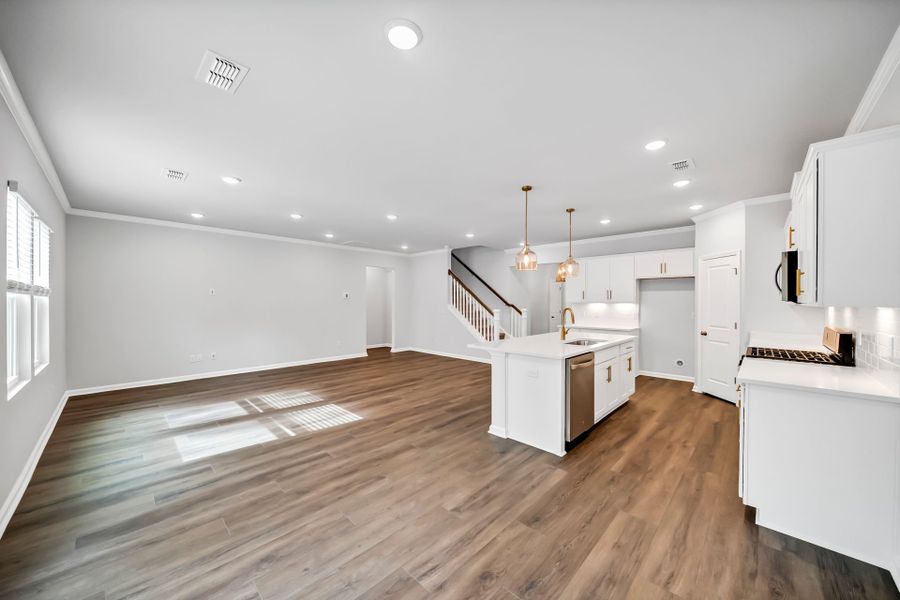 Spacious, unfurnished interior of a new home in Monroe Preserve, Chapin (Image 40).