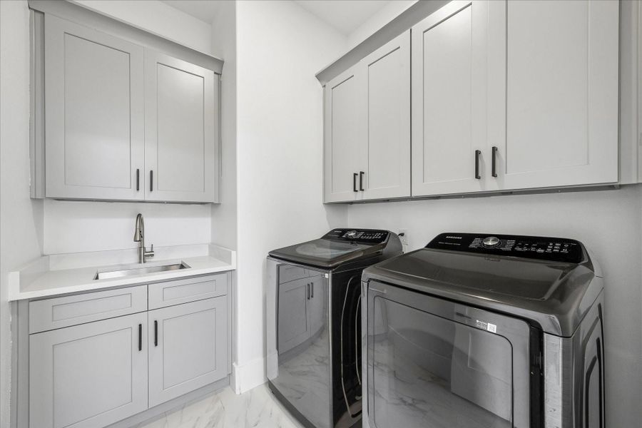 In house Laundry room, already equipped with washer and dryer! In house Laundry room, already equipped with washer and dryer!