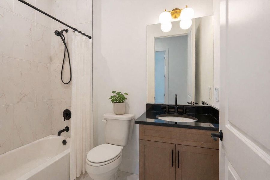 kidsbathroomvirtuallystaged kidsbathroomvirtuallystaged