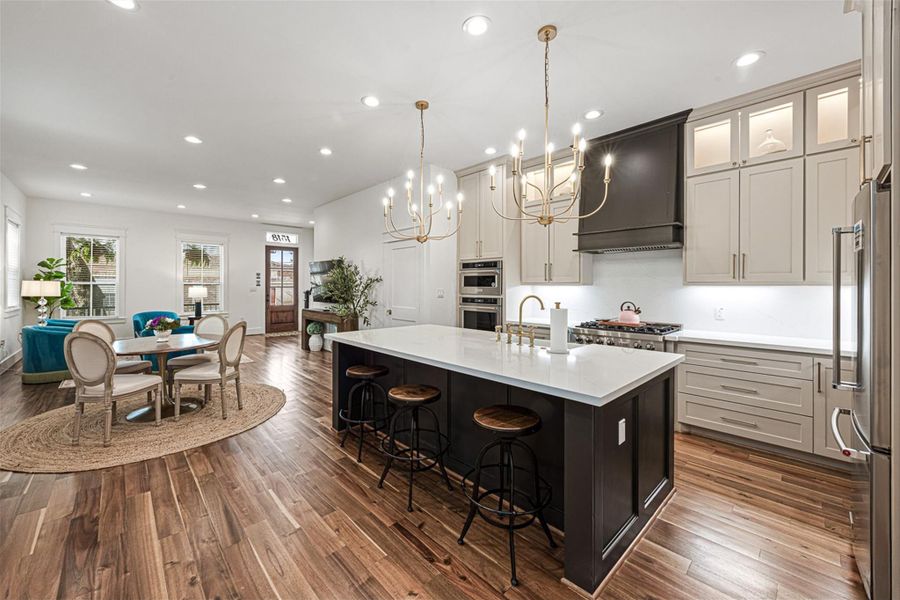 Furnished interior view inside a new home in , Galveston (Image 25).