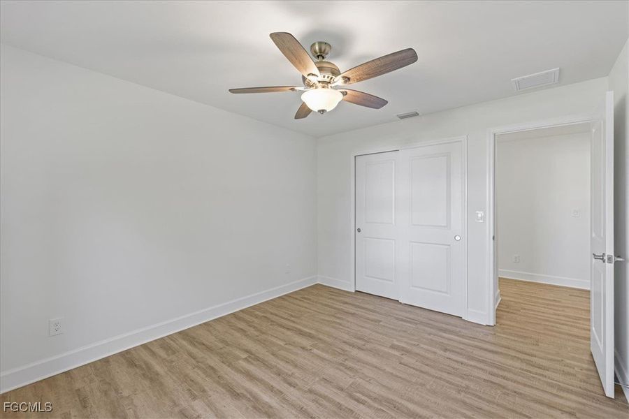 Spacious, unfurnished interior of a new home in Cape Coral, Cape Coral (Image 25).