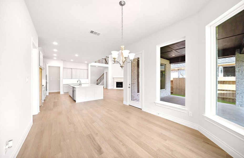Representative unfurnished interior of a home built from the 3799AU by Ravenna Homes in Audubon 60′, Magnolia (Image 23).