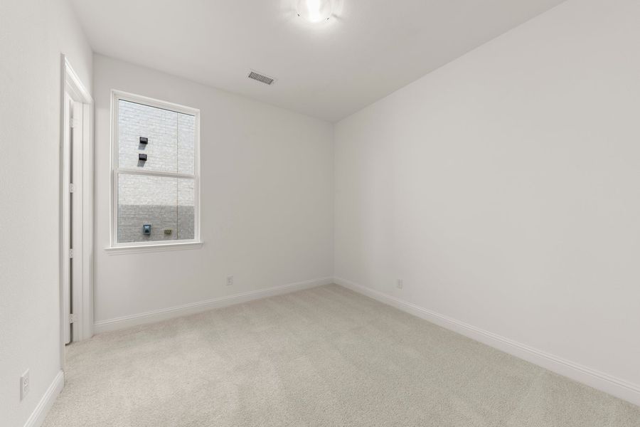Spacious, unfurnished interior of a new home in Nelson Lake Estates, Rockwall (Image 28).