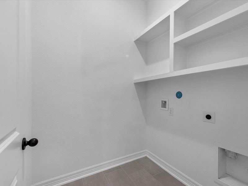 Spacious, unfurnished interior of a new home in Emory Glen, Magnolia (Image 25).