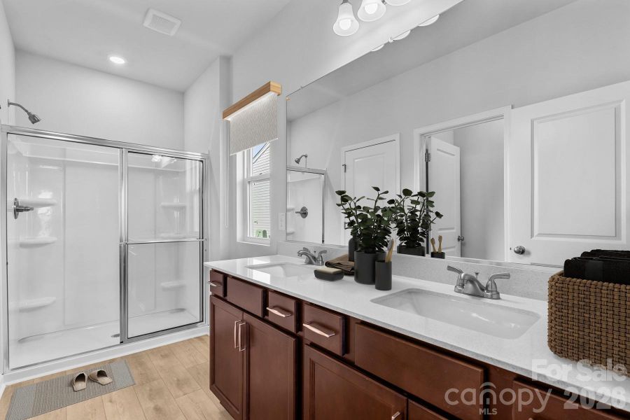 Howard C Representative Primary Shower Photo