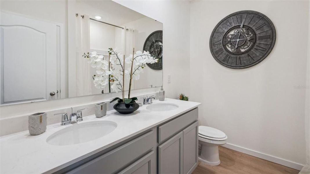 Furnished interior view inside a new home in Oak Pointe, Apopka (Image 6).