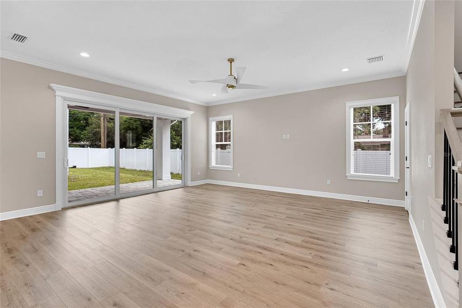 KITCHEN LIVING COMBO VIEW KITCHEN LIVING COMBO VIEW