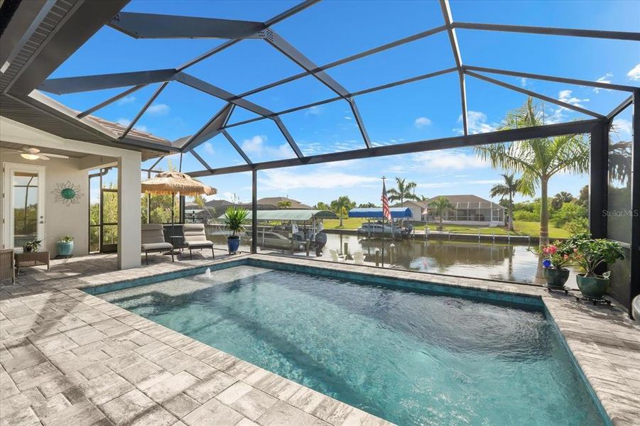 Exterior details and patio area of a home in , Port Charlotte (Image 20).