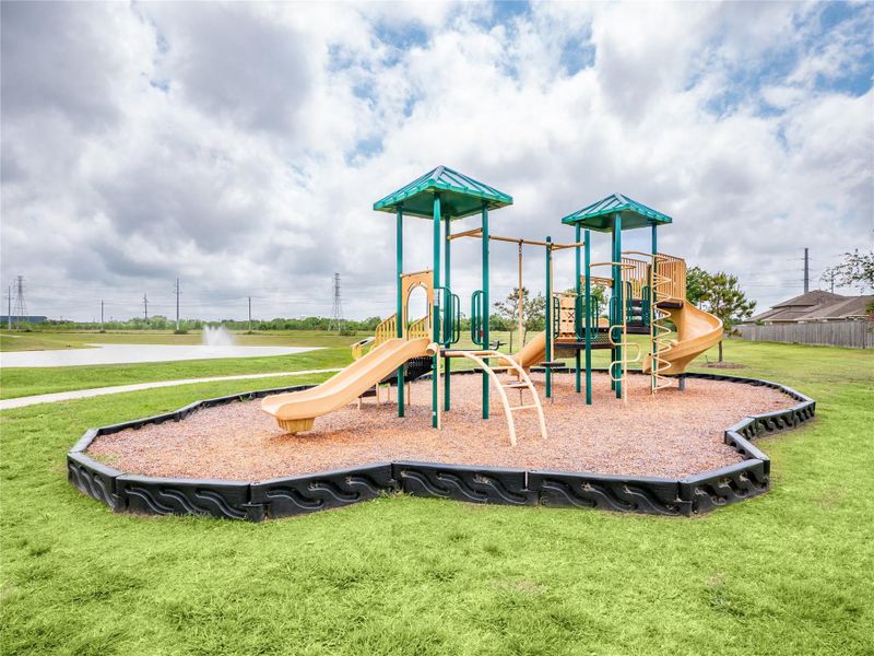 Community amenities in Pearlbrook, Texas City (Image 31).