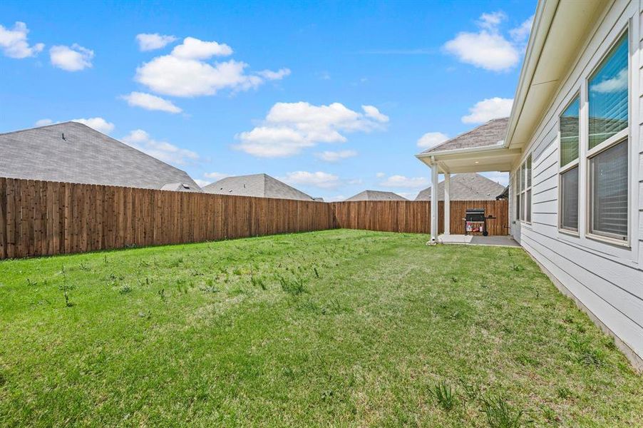 Exterior details and patio area of a home in , Fort Worth (Image 4).