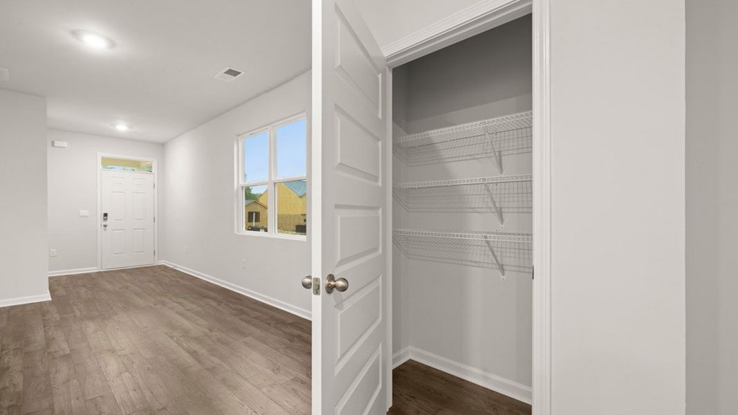 Spacious, unfurnished interior of a new home in Estates at Deer Hollow, Grovetown (Image 13). Spacious, unfurnished interior of a new home in Estates at Deer Hollow, Grovetown (Image 13).