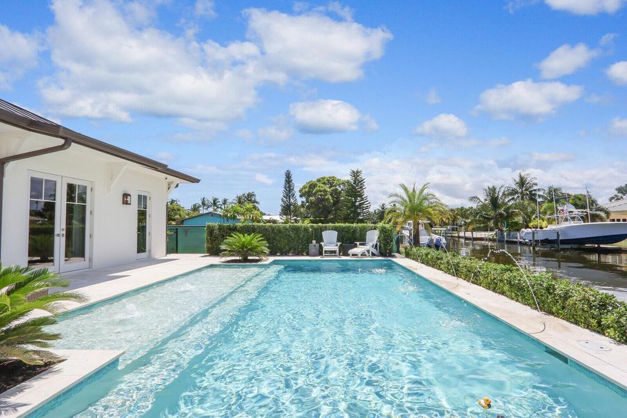 Community amenities in , Jupiter (Image 34).