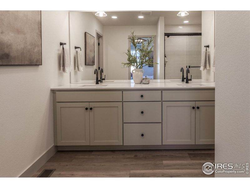 EXAMPLE PHOTO: MASTER BATH EXAMPLE PHOTO: MASTER BATH