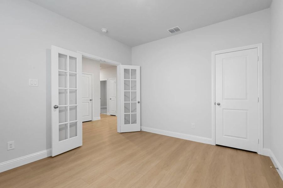 Representative unfurnished interior of a home built from the Garrison I by Cheldan Homes in Stoneview, Glen Rose (Image 58).