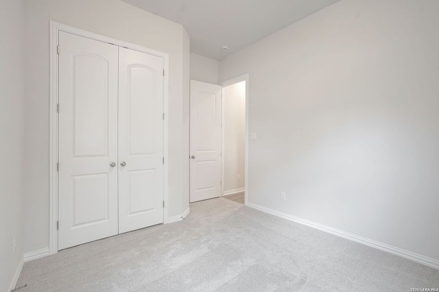 Spacious, unfurnished interior of a new home in Piedmont, San Antonio (Image 20).