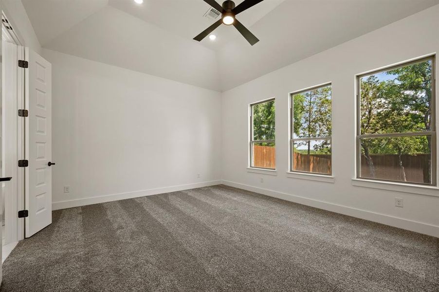Spacious, unfurnished interior of a new home in Parks of Aledo, Aledo (Image 24).
