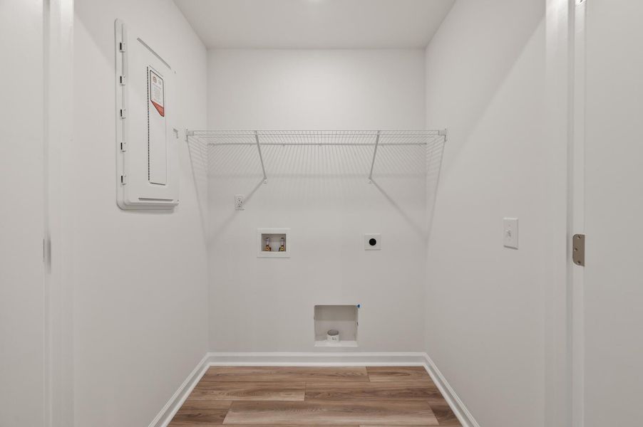 Spacious, unfurnished interior of a new home in , North Charleston (Image 6).