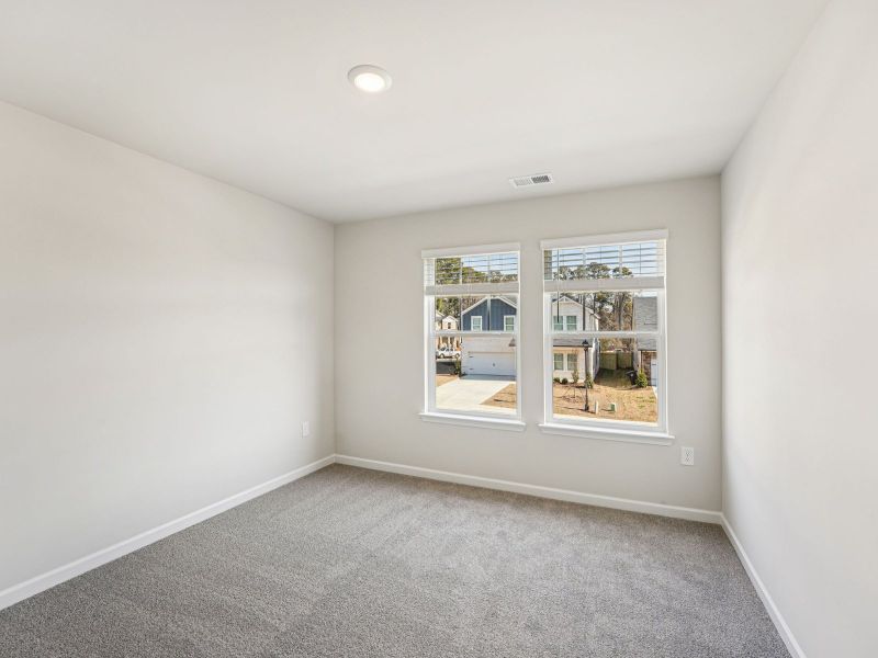 Spacious, unfurnished interior of a new home in Preserve at Mountain Creek, Pendergrass (Image 17).
