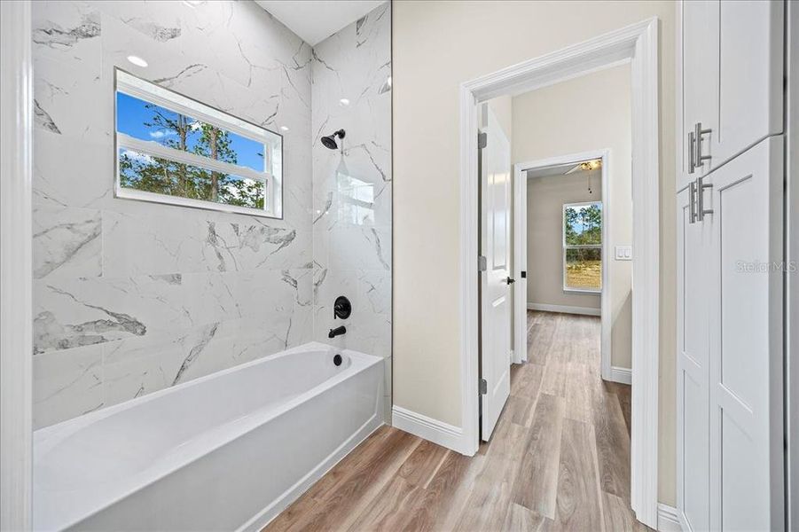 Furnished interior view inside a new home in , Ocala (Image 34).