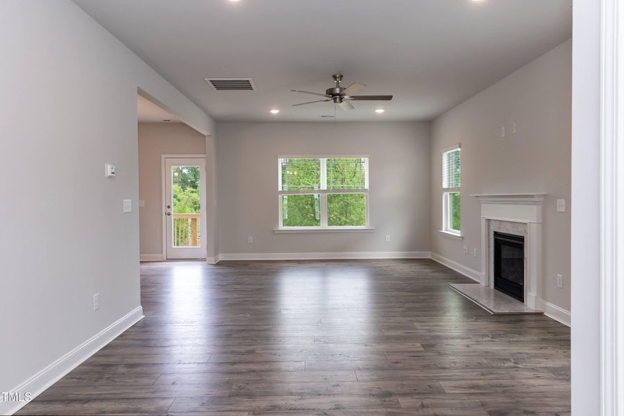 Enterance 01 Enterance 01