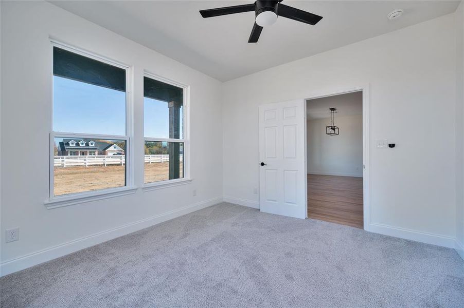 Spacious, unfurnished interior of a new home in , Brashear (Image 21).