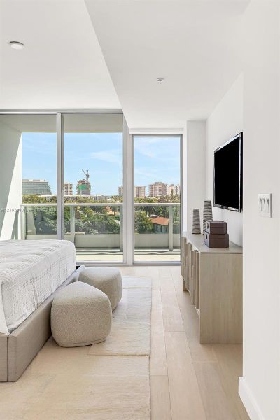 Furnished interior view inside a new home in , Bay Harbor Islands (Image 20).
