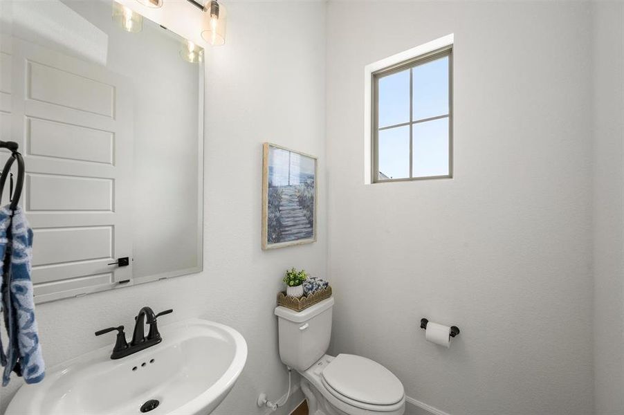 Furnished interior view inside a new home in Sonoma Verde, McLendon-Chisholm (Image 22).